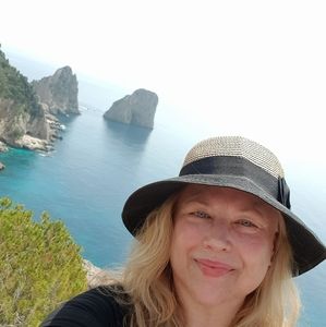 Meet your Posher, Kim